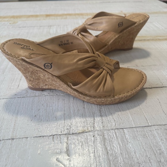 Born Drilles Monte Carlo Knotted Leather Wedge Sandals size 10 Tan Cork Platform - Picture 1 of 13
